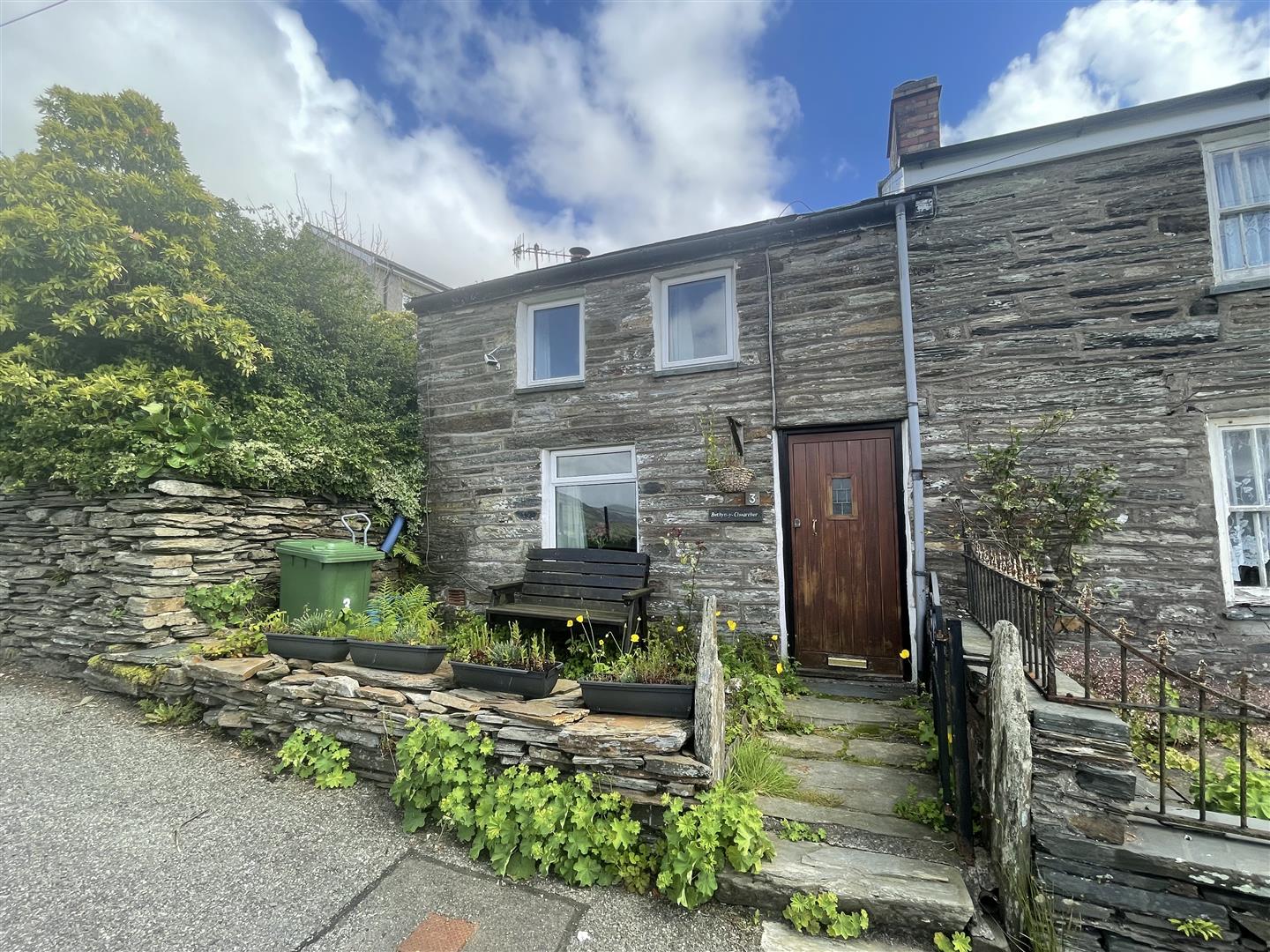 3 Llainwen, Pantllwyd, Llan Ffestiniog